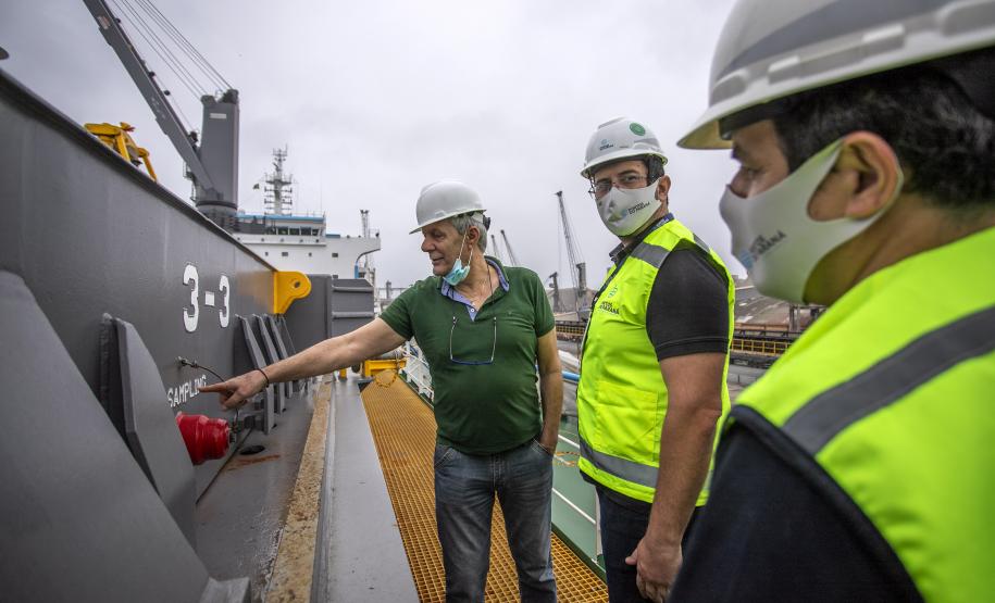 Porto de Paranaguá recebe navio com tecnologia sustentável Foto: Claudio Neves/Portos do Paraná