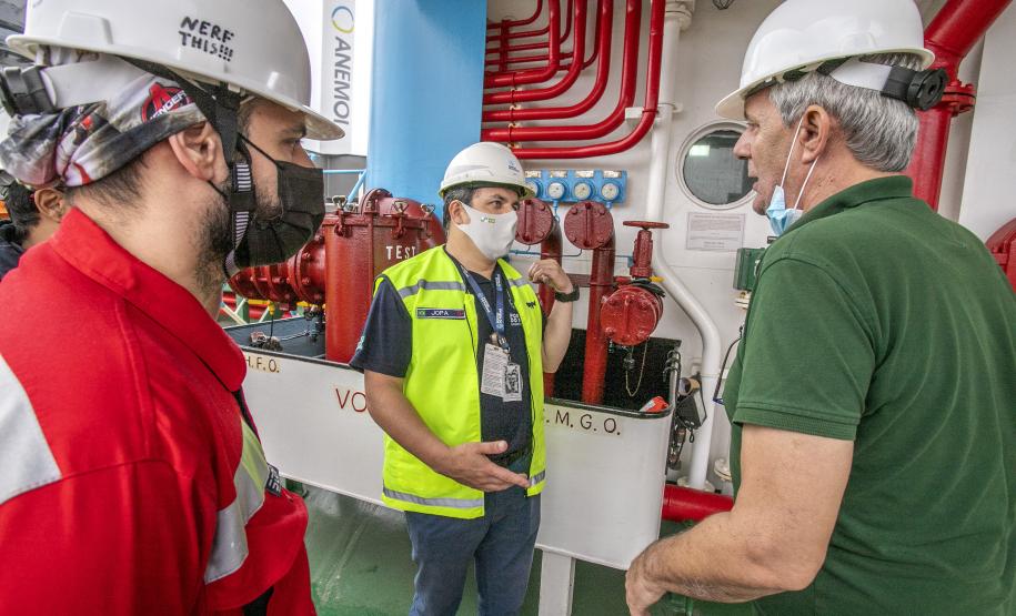 Porto de Paranaguá recebe navio com tecnologia sustentável Foto: Claudio Neves/Portos do Paraná