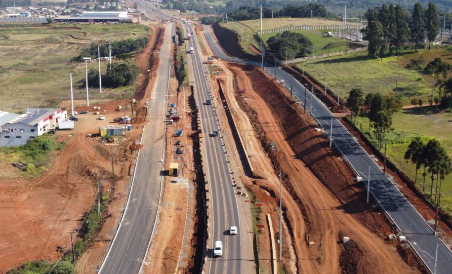 Duplicação da BR-277 em Guarapuava desvia tráfego de veículos para as marginais Foto: Ari Dias/AEN