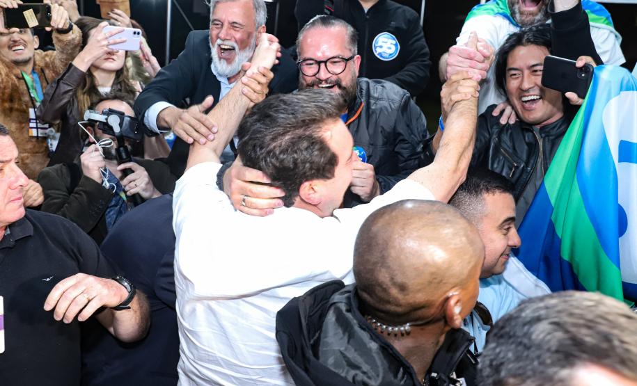 Ratinho Junior é reeleito com a maior votação da história do Paraná Foto: Rodrigo Félix Leal / SEIL