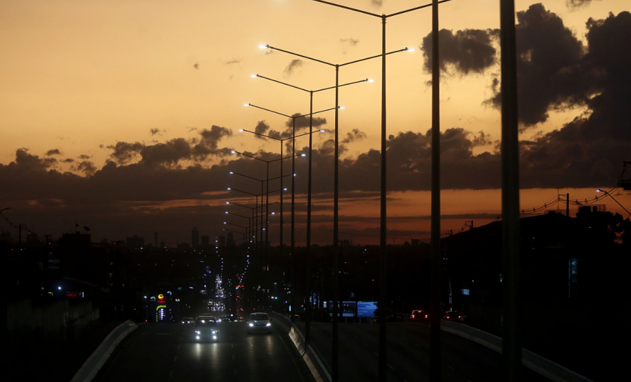 Governo conclui instalação de nova iluminação na rodovia João Leopoldo Jacomel - Foto: DER/PARANÁ