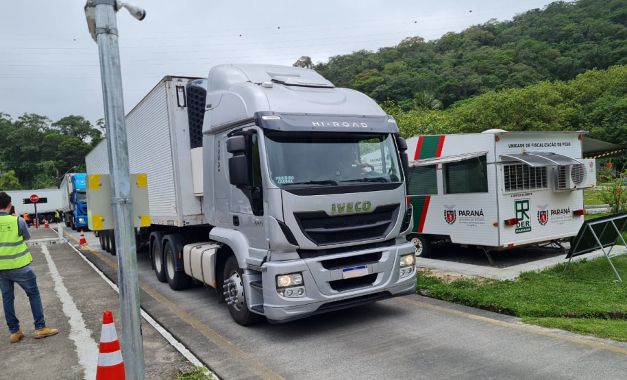 DER/PR reforça restrições de horários e porte de veículos no ferry boat de Guaratuba Foto: DER