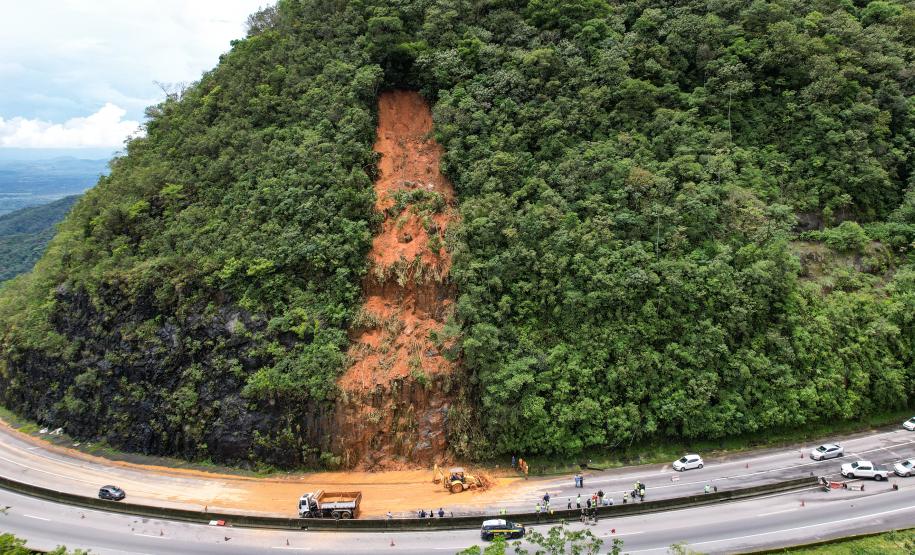 Após chuvas intensas, três rodovias do Litoral têm pontos com bloqueio Foto: Rodrigo Félix Leal / Seil