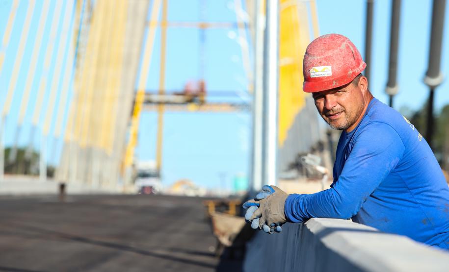 Nova ponte Brasil-Paraguai, em Foz do Iguaçu, está quase finalizada. Foto: Rodrigo Félix Leal / SEIL