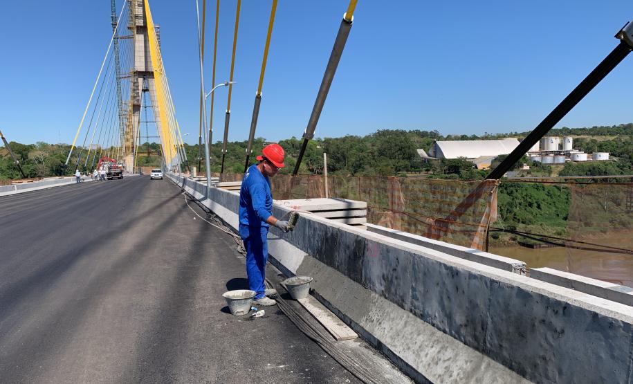Com estrutura finalizada, Ponte da Integração Brasil-Paraguai atinge 96,6% de conclusão -