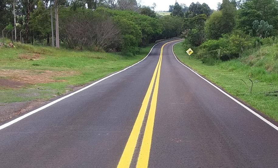 PR-558 Campo Mourão e Araruna Rodovia entre Campo Mourão e Araruna recebe reforço de sinalização Foto: DER