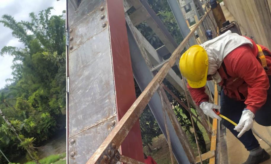 Reforma de ponte metálica em Morretes atinge quase 50% de execução - Foto: DER