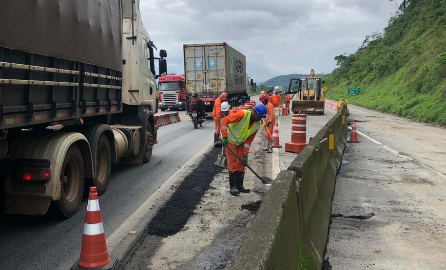 Faixa adicional da BR-277 entre o km 39 e o km 40 é liberada; trecho requer cautela - Foto: DER