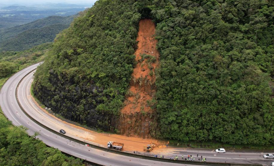BR-277 terá restrição de tráfego de caminhões aos finais de semana no Litoral - Foto: Rodrigo Félix Leal / SEIL