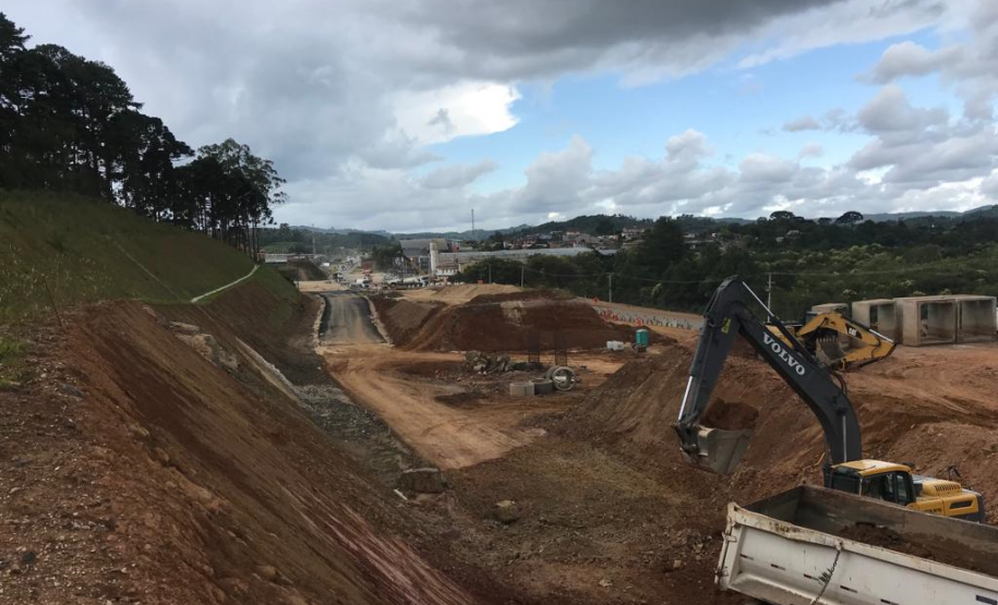 Com investimento de R$ 90 mi, duplicação da Rodovia dos Minérios atinge 50% de conclusão - Foto: DER