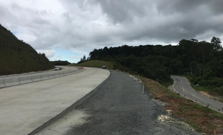 Com investimento de R$ 90 mi, duplicação da Rodovia dos Minérios atinge 50% de conclusão - Foto: DER
