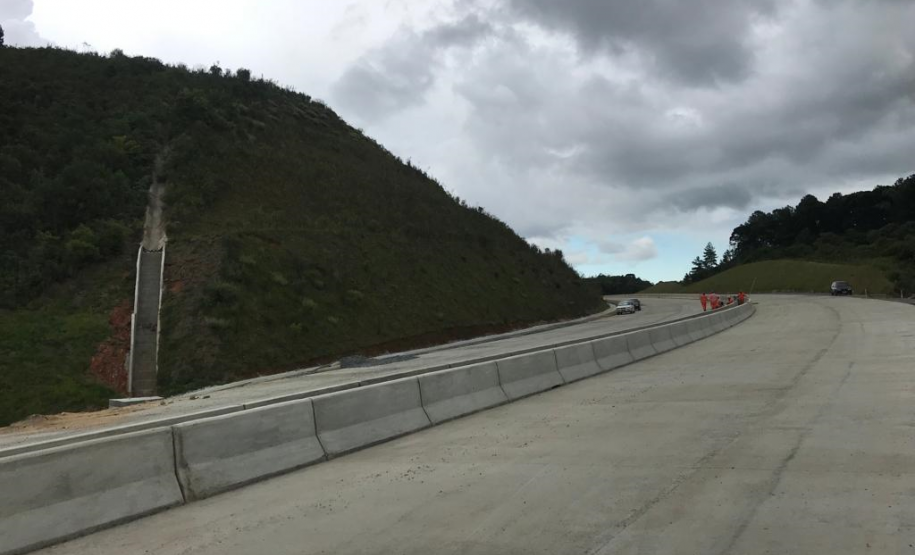Com investimento de R$ 90 mi, duplicação da Rodovia dos Minérios atinge 50% de conclusão - Foto: DER