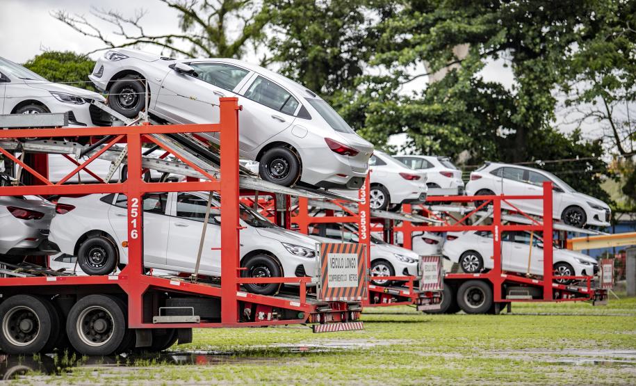 Montadora com sede no Rio Grande do Sul passa a exportar veículos pelo Porto de Paranaguá Foto: Claudio Neves/Portos do Paraná