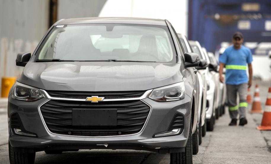 Montadora com sede no Rio Grande do Sul passa a exportar veículos pelo Porto de Paranaguá Foto: Claudio Neves/Portos do Paraná