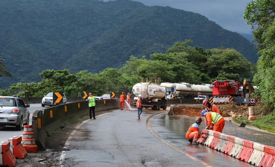 Últimos três dias: BR-277 terá restrição de tráfego pesado neste final de semana Foto: Rodrigo Félix Leal / SEIL