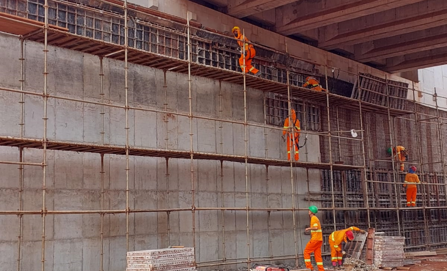 A todo vapor: duplicação do Trevo Gauchão conta 52 máquinas e 150 profissionais todos os dias Foto: DER