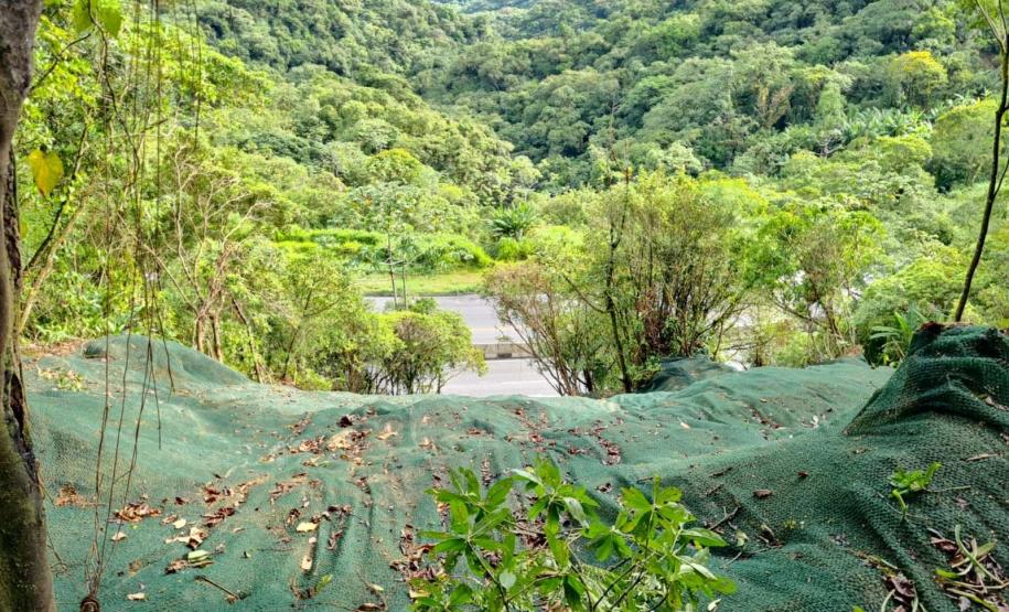 DER/PR chega à fase final das obras no km 41 da BR-277, no Litoral Foto: DER