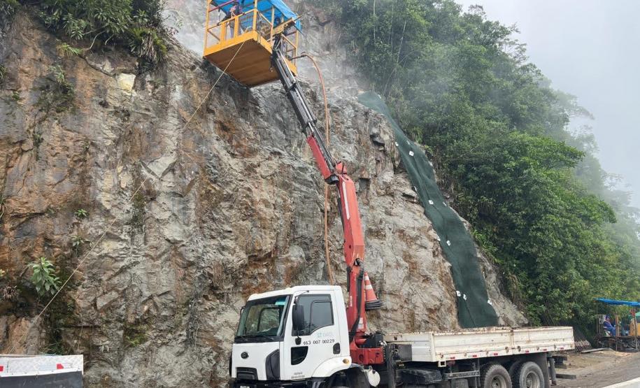 DER/PR chega à fase final das obras no km 41 da BR-277, no Litoral Foto: DER
