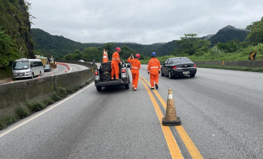 DER/PR chega à fase final das obras no km 41 da BR-277, no Litoral Foto: DER