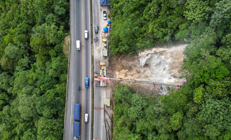 Para melhorar tráfego, BR-277 na Serra do Mar ficará sem guindastes durante o Carnaval Foto: Rodrigo Félix Leal/SEIL