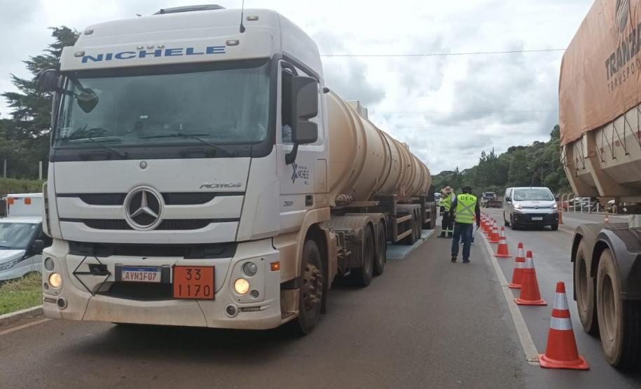 DER/PR ativa balança de fiscalização de cargas na região de Guarapuava Foto: DER