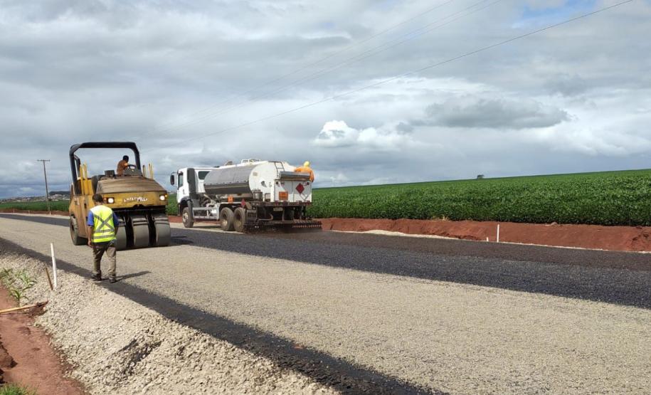 Mesmo com chuvas constantes, duplicação entre Maringá e Iguaraçu avança Foto: DER