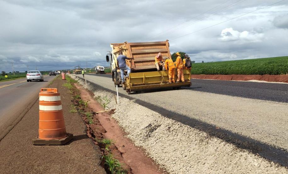 Mesmo com chuvas constantes, duplicação entre Maringá e Iguaraçu avança Foto: DER