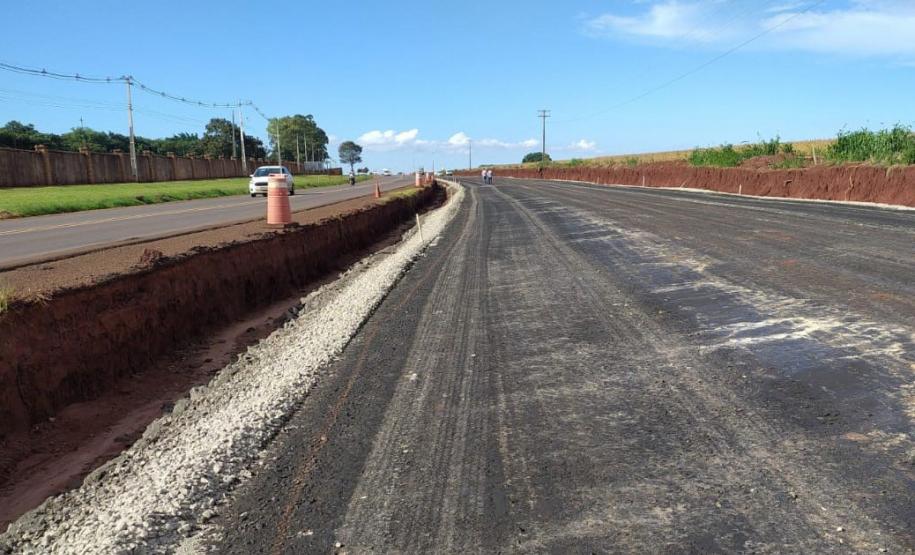 Mesmo com chuvas constantes, duplicação entre Maringá e Iguaraçu avança Foto: DER