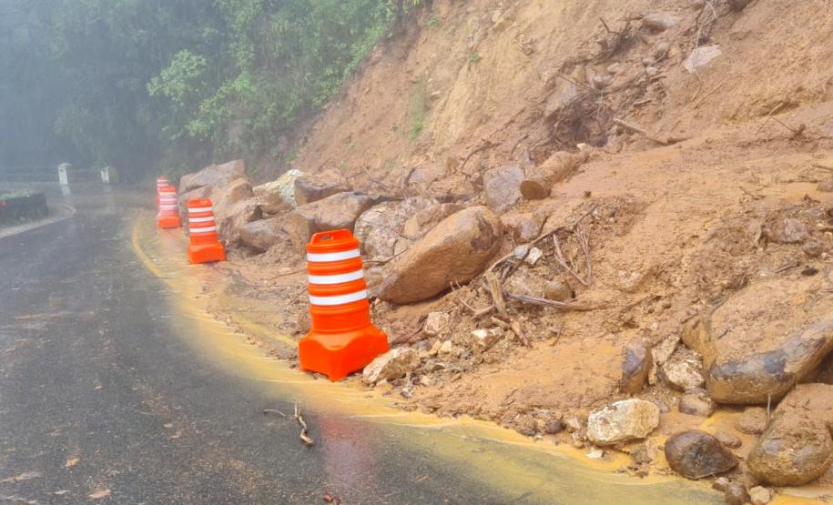Estrada da Graciosa está interditada devido às chuvas Foto: DER