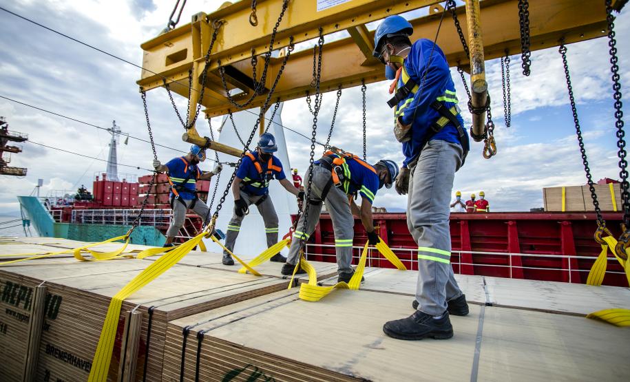 Porto de Paranaguá celebra 88 anos com foco no futuro Foto: Claudio Neves/Portos do Paraná