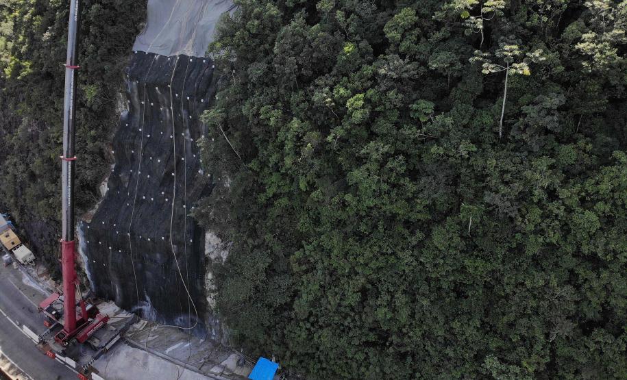 Análise indica reforços na contenção do km 41 da BR-277; obra termina dia 15 Foto: DER