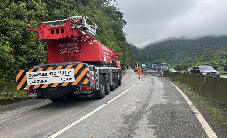 DER/PR conclui obra de contenção emergencial no km 41 da BR-277 Foto: DER