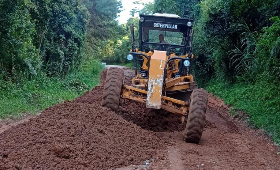 Estado investe R$ 28,6 milhões na conservação de estradas rurais na RMC e Vale do Ribeira. Foto: DER/PR