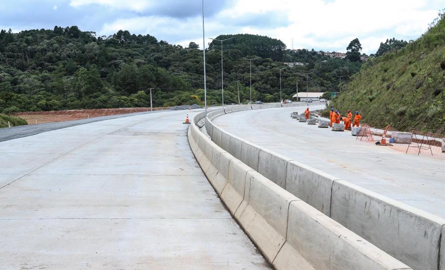Obra na Rodovia dos Minérios tem avanços na construção de viadutos e pontes Foto: Rodrigo Félix Leal/SEIL-PR