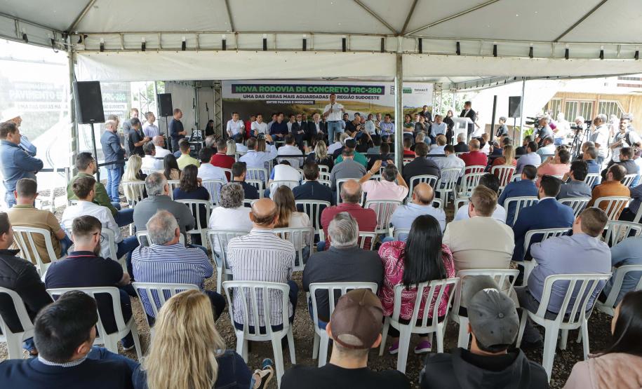 Palmas, 29 de março de 2023 - O governador Carlos Massa Ratinho Junior entrega a obra de revitalização da PRC-280, região Sudoeste. Foram restaurados 59,55 quilômetros (entre Palmas e a BR-153) com pavimento rígido de concreto. Foto: Roberto Dziura Jr/AEN