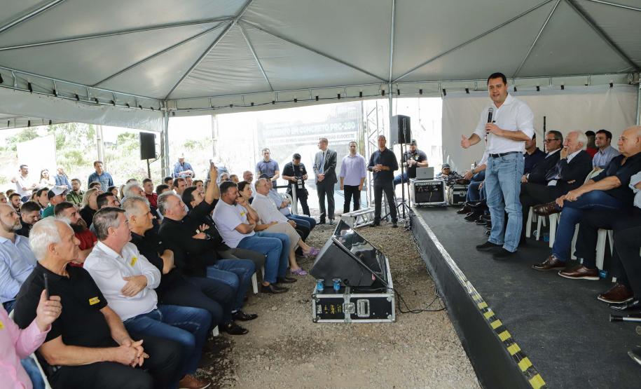 Palmas, 29 de março de 2023 - O governador Carlos Massa Ratinho Junior entrega a obra de revitalização da PRC-280, região Sudoeste. Foram restaurados 59,55 quilômetros (entre Palmas e a BR-153) com pavimento rígido de concreto. Foto: Roberto Dziura Jr/AEN