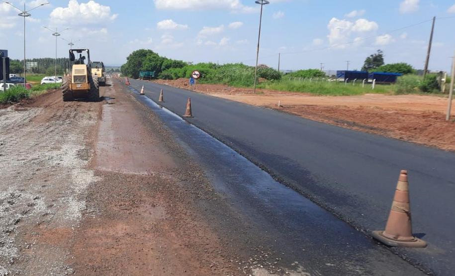 Novas terceiras faixas na PR-323, na região Noroeste, estão quase concluídas Foto: DER
