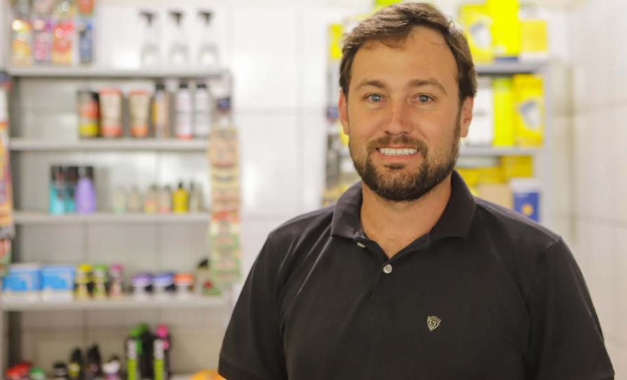 Palmas, 29 de março de 2023 - O governador Carlos Massa Ratinho Junior entrega a obra de revitalização da PRC-280, região Sudoeste. Foram restaurados 59,55 quilômetros (entre Palmas e a BR-153) com pavimento rígido de concreto. Na foto o empresário Pedro Henrique. Foto: Roberto Dziura Jr/AEN