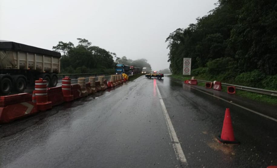 DER/PR conclui obra de contenção emergencial no km 41 da BR-277 Foto: DER