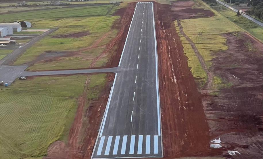 Ampliação da pista do aeroporto de Arapongas chega a 90% de execução Foto: DER