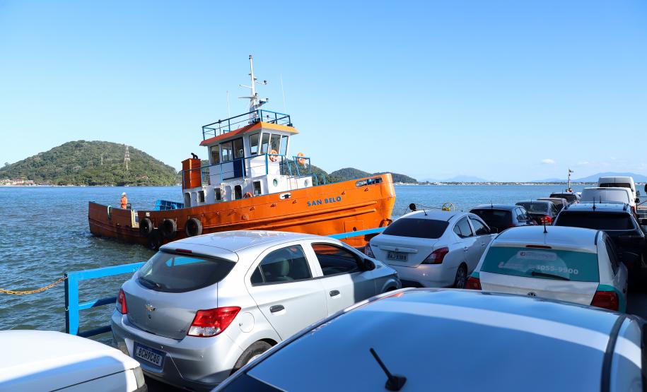 Investimento de R$ 131 milhões vai manter ferry boat durante obra da Ponte de Guaratuba Foto: Rodrigo Felix Leal / SEIL