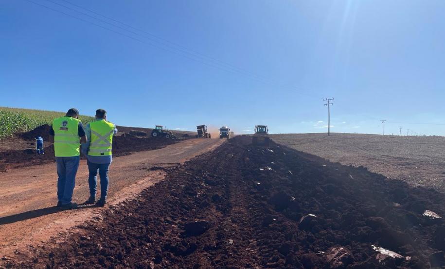 Pavimentação PR-239 Toledo - Bragantina Foto: DER