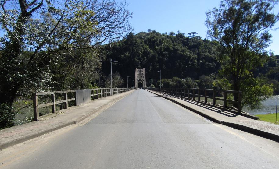 Reformas de pontes alteram tráfego de veículos em União da Vitória - Ponte Manoel Ribas - Ponte do Arcos -
