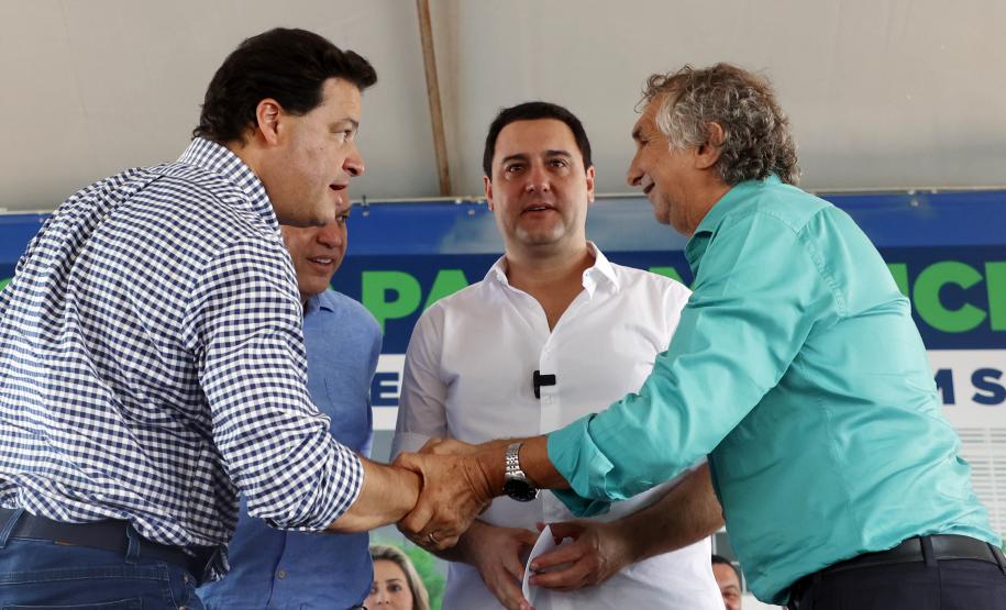 Governador Carlos Massa Ratinho Junior, libera quase R$ 60 milhões para dois viadutos e o Paço Municipal de Sarandi . Obras prometem melhorar a mobilidade urbana do município e de toda a região metropolitana de Maringá, além de centralizar os serviços públicos à população em um só local. Foto: Albari Rosa/AEN