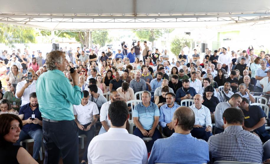 Governador Carlos Massa Ratinho Junior, libera quase R$ 60 milhões para dois viadutos e o Paço Municipal de Sarandi . Obras prometem melhorar a mobilidade urbana do município e de toda a região metropolitana de Maringá, além de centralizar os serviços públicos à população em um só local. Foto: Albari Rosa/AEN