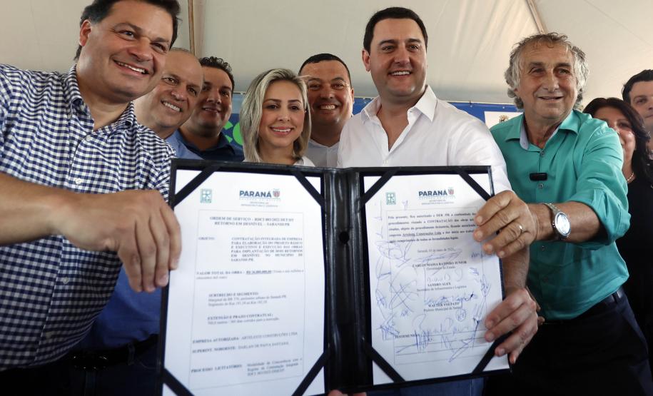 Governador Carlos Massa Ratinho Junior, libera quase R$ 60 milhões para dois viadutos e o Paço Municipal de Sarandi . Obras prometem melhorar a mobilidade urbana do município e de toda a região metropolitana de Maringá, além de centralizar os serviços públicos à população em um só local. Foto: Albari Rosa/AEN