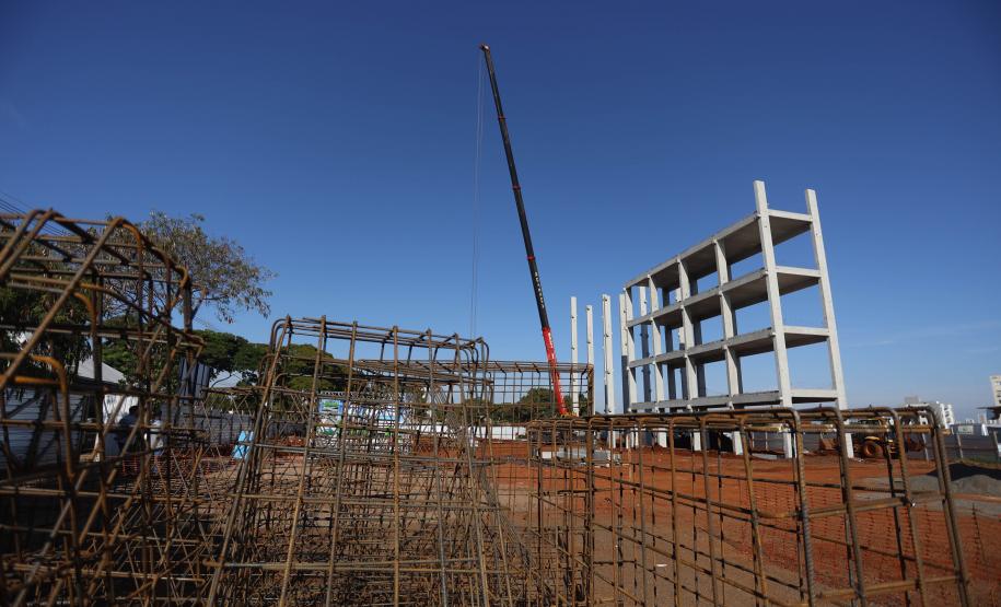 Governador Carlos Massa Ratinho Junior, libera quase R$ 60 milhões para dois viadutos e o Paço Municipal de Sarandi . Obras prometem melhorar a mobilidade urbana do município e de toda a região metropolitana de Maringá, além de centralizar os serviços públicos à população em um só local. Foto: Albari Rosa/AEN