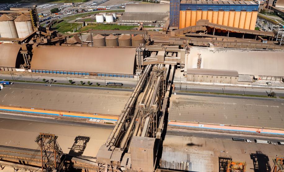 Terminais do Porto de Paranaguá esperam carregar 9.428.30 toneladas de grãos e farelo Foto: Rodrigo Félix Leal / SEIL