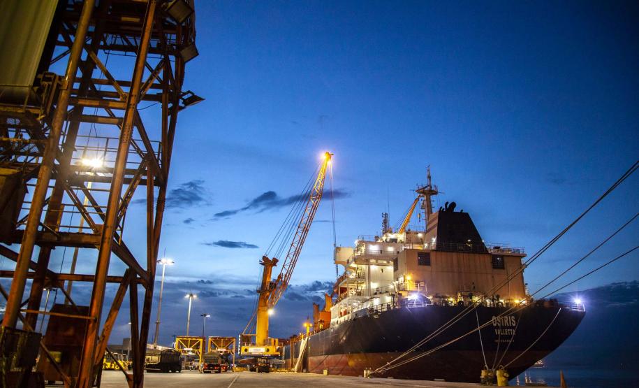 Foto: Claudio Neves/Portos do Paraná