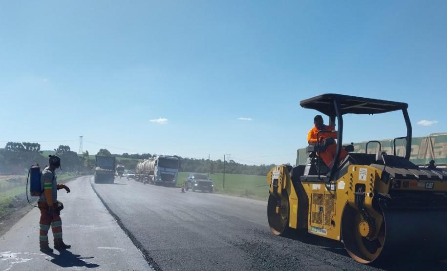 Rodovia entre Wenceslau Braz e Jaguariaíva começa a receber conservação Foto: DER-PR